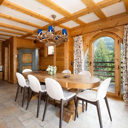 Alpehytte Jenna - By Emerald