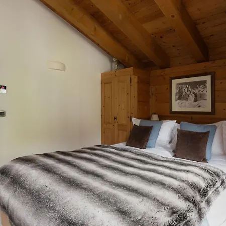 Jenna - By Emerald Verbier