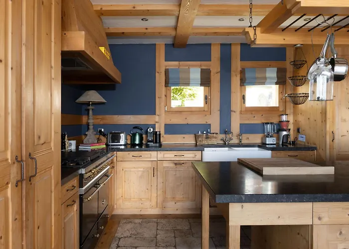 Jenna - By Emerald 木屋 韦尔比耶