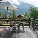 Chalet Jenna - By Emerald *